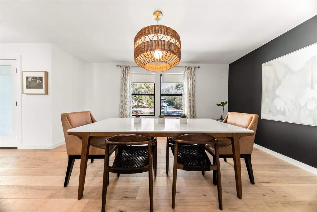 4 Bedroom Single Family Home/House's Image 22