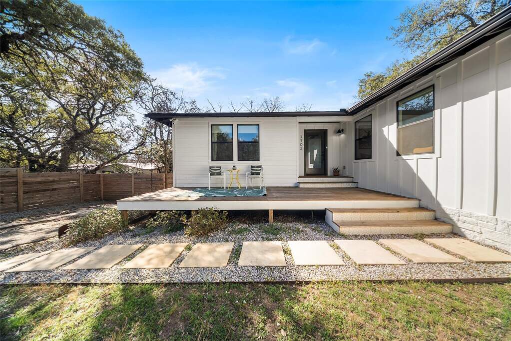 4 Bedroom Single Family Home/House's Image 31