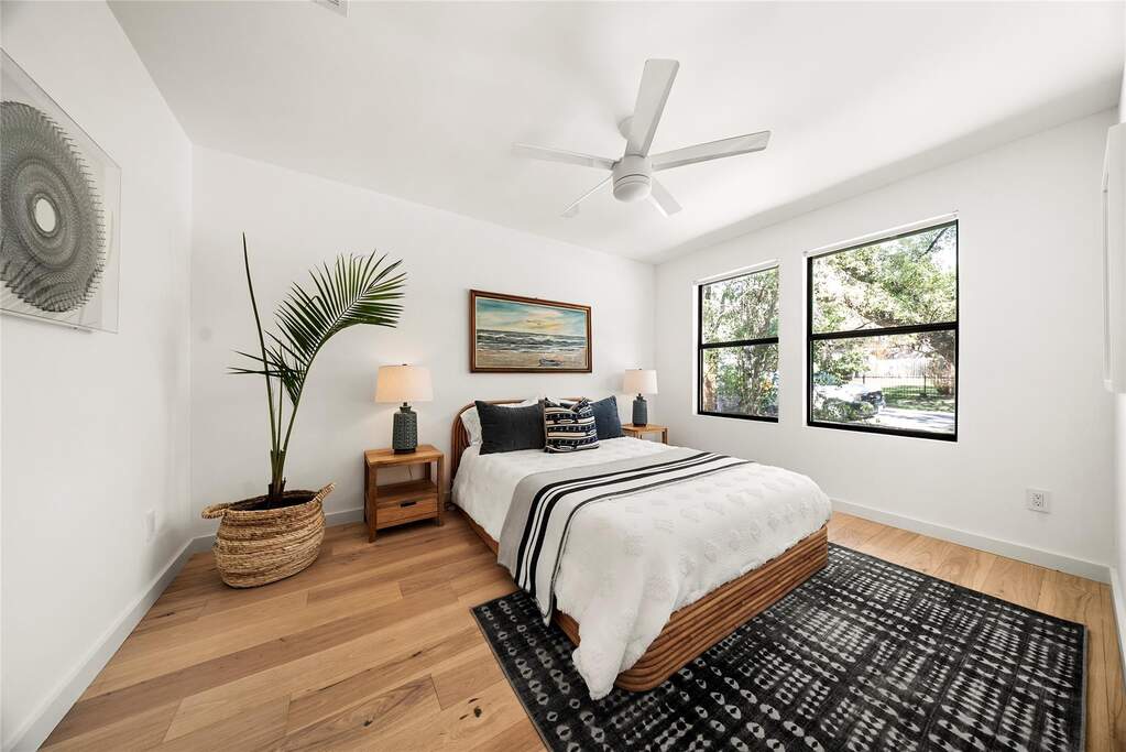 4 Bedroom Single Family Home/House's Image 6