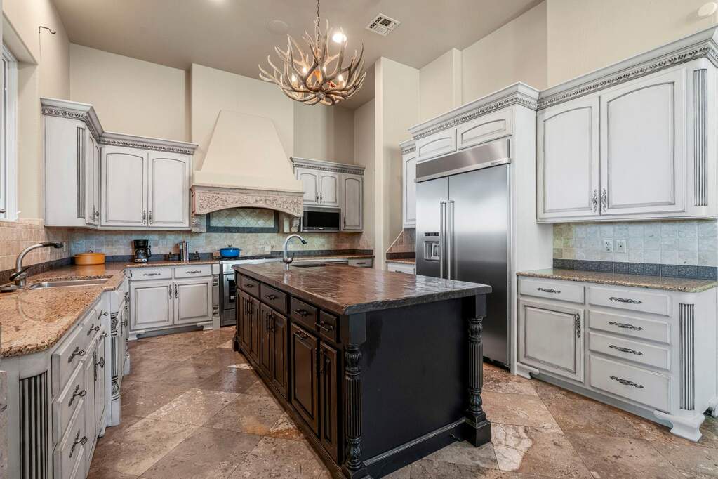 4 Bedroom Single Family Home/House's Image 13