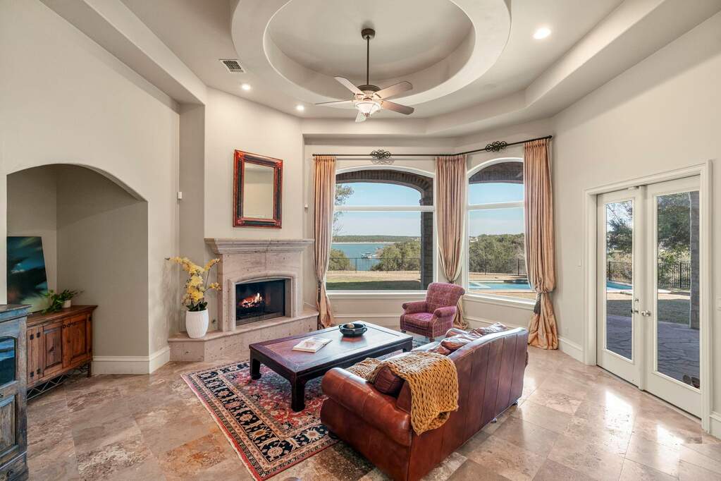4 Bedroom Single Family Home/House's Image 16