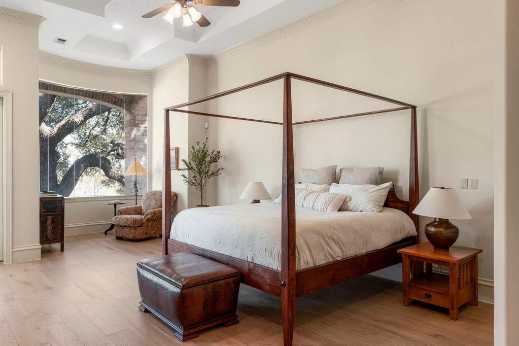 4 Bedroom Single Family Home/House's Image 18