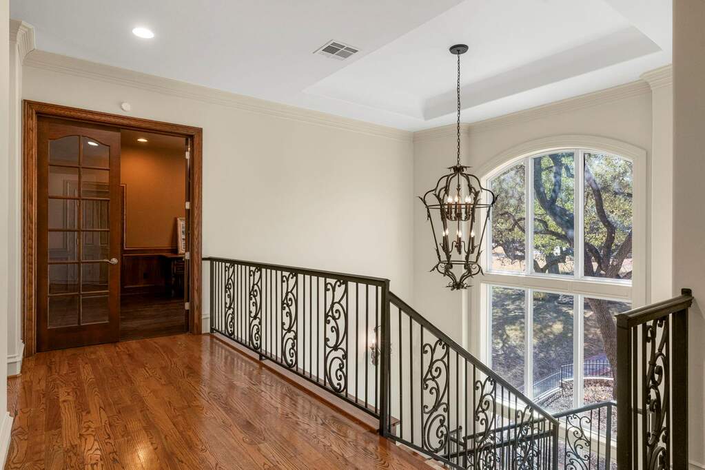 4 Bedroom Single Family Home/House's Image 26