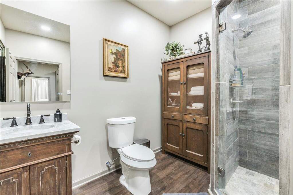 2 Bedroom Single Family Home/House's Image 8