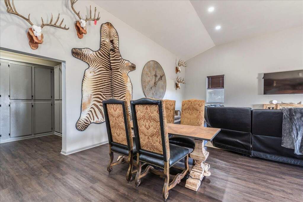 2 Bedroom Single Family Home/House's Image 3