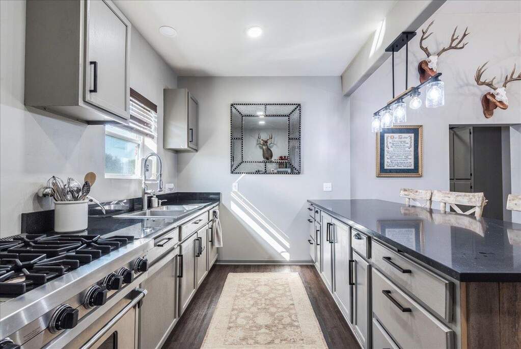 2 Bedroom Single Family Home/House's Image 6