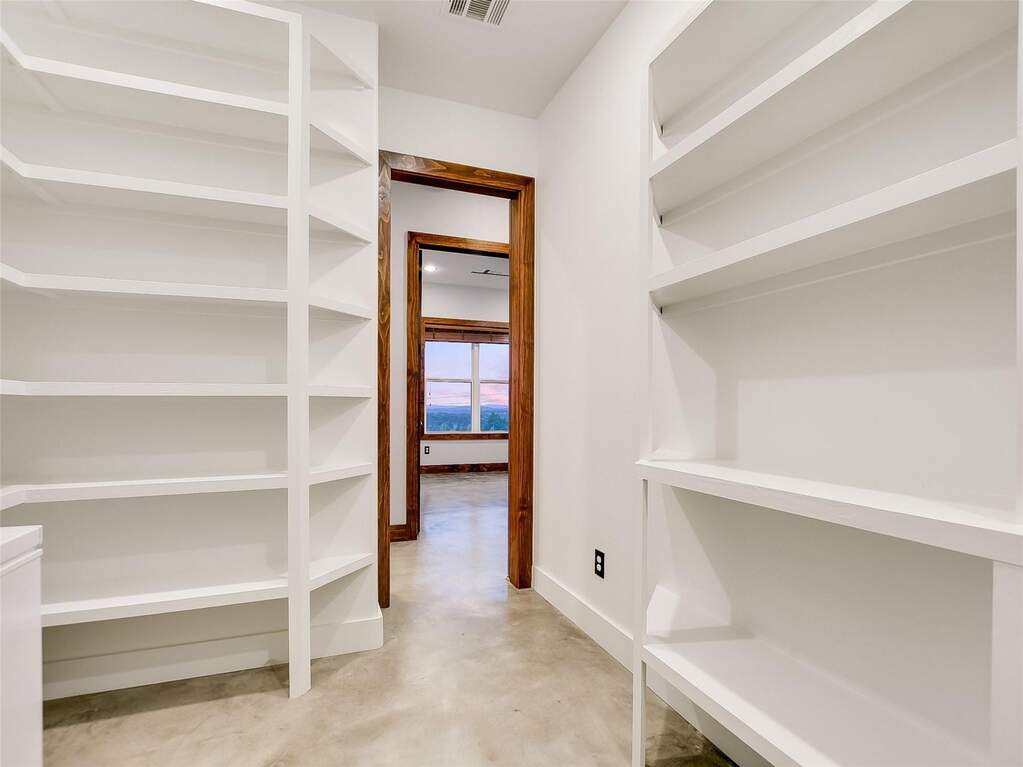 3 Bedroom Single Family Home/House's Image 7
