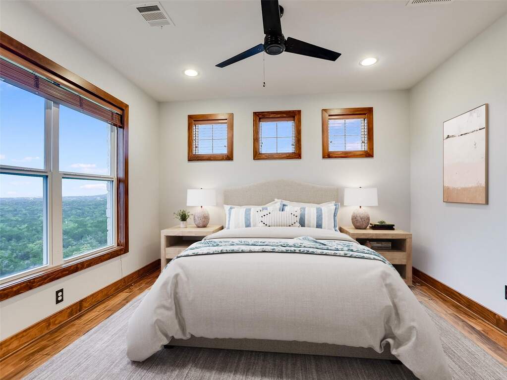 3 Bedroom Single Family Home/House's Image 13