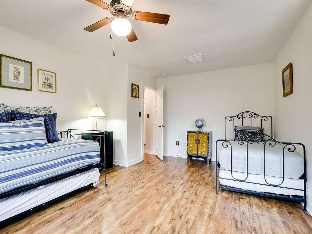 3 Bedroom Single Family Home/House's Image 32