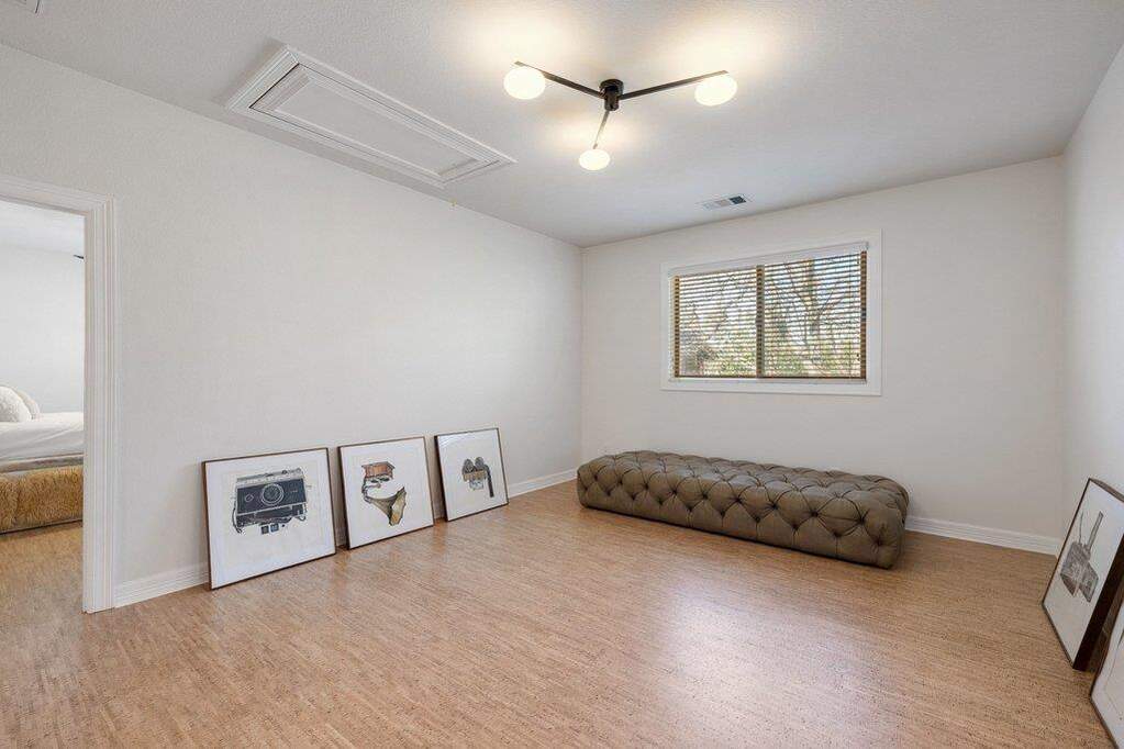 3 Bedroom Apartment/Flat's Image 17