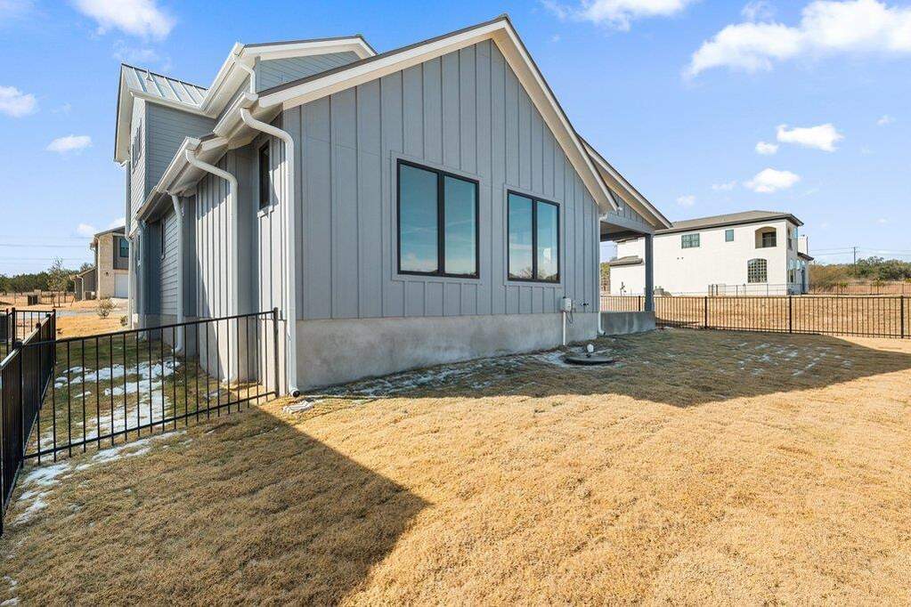 4 Bedroom Single Family Home/House's Image 23