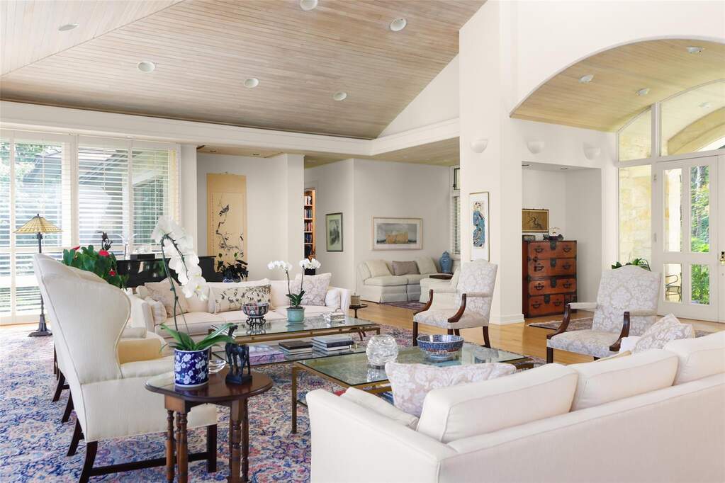 4 Bedroom Single Family Home/House's Image 19