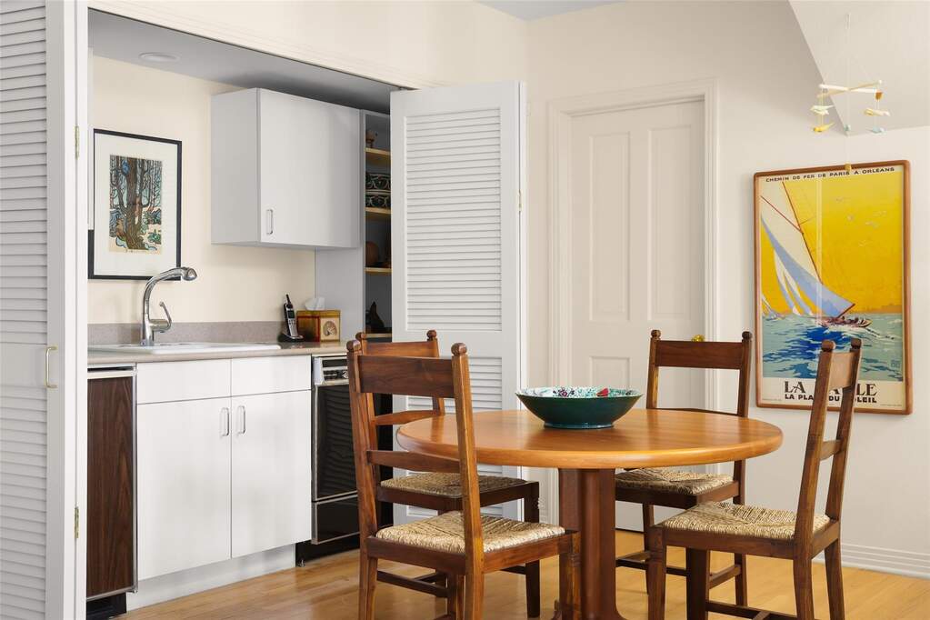 4 Bedroom Single Family Home/House's Image 30