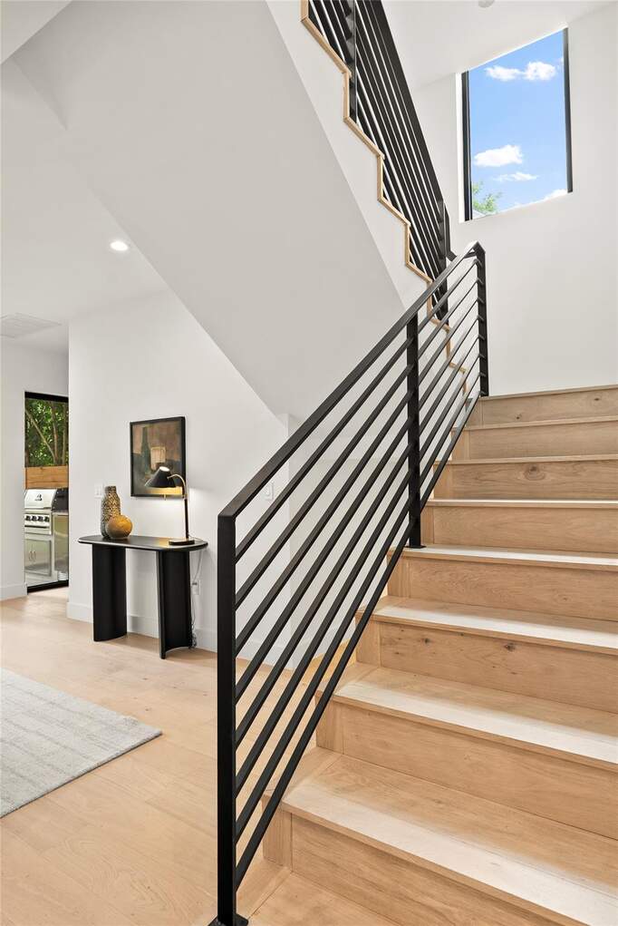 4 Bedroom Single Family Home/House's Image 10
