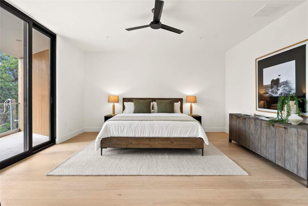 4 Bedroom Single Family Home/House's Image 13