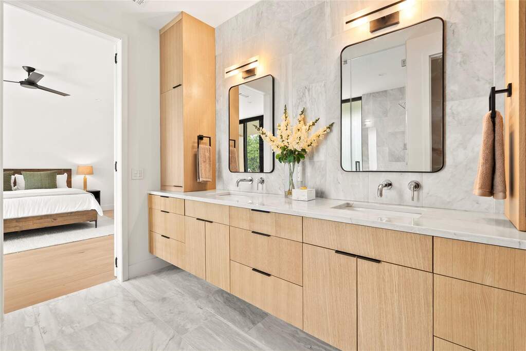 4 Bedroom Single Family Home/House's Image 14