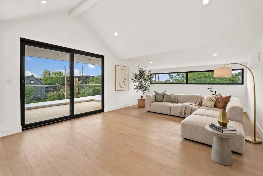 4 Bedroom Single Family Home/House's Image 27