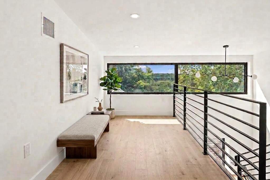 4 Bedroom Single Family Home/House's Image 29