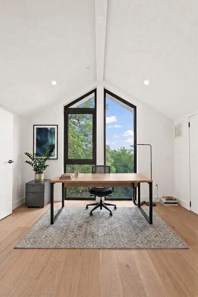 4 Bedroom Single Family Home/House's Image 30