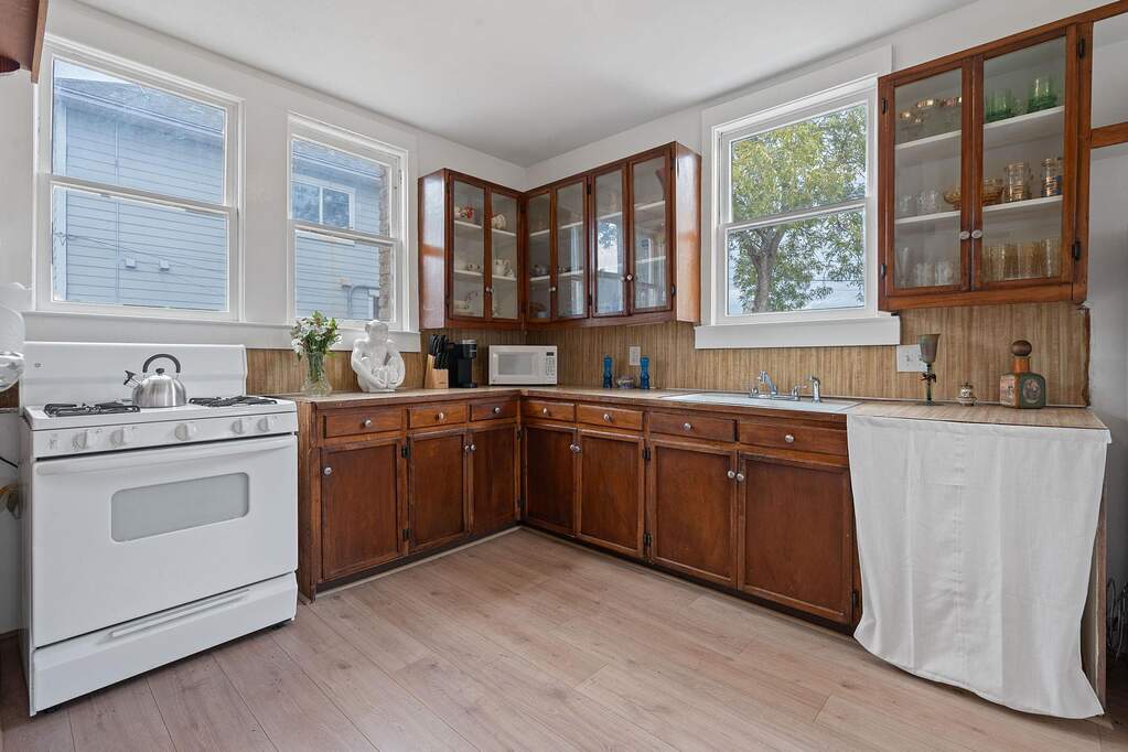 3 Bedroom Single Family Home/House's Image 11