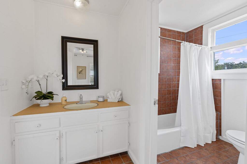 3 Bedroom Single Family Home/House's Image 23