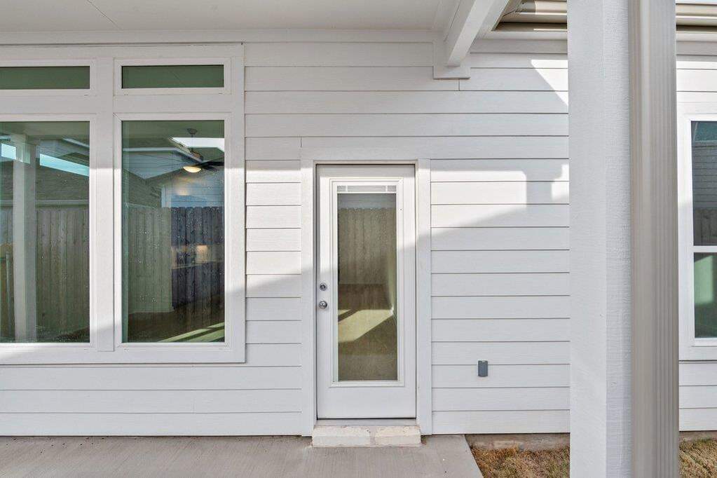 3 Bedroom Single Family Home/House's Image 23