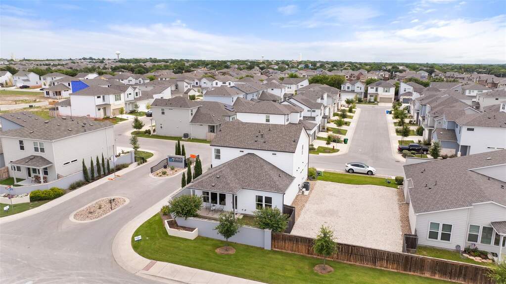 3 Bedroom Single Family Home/House's Image 27