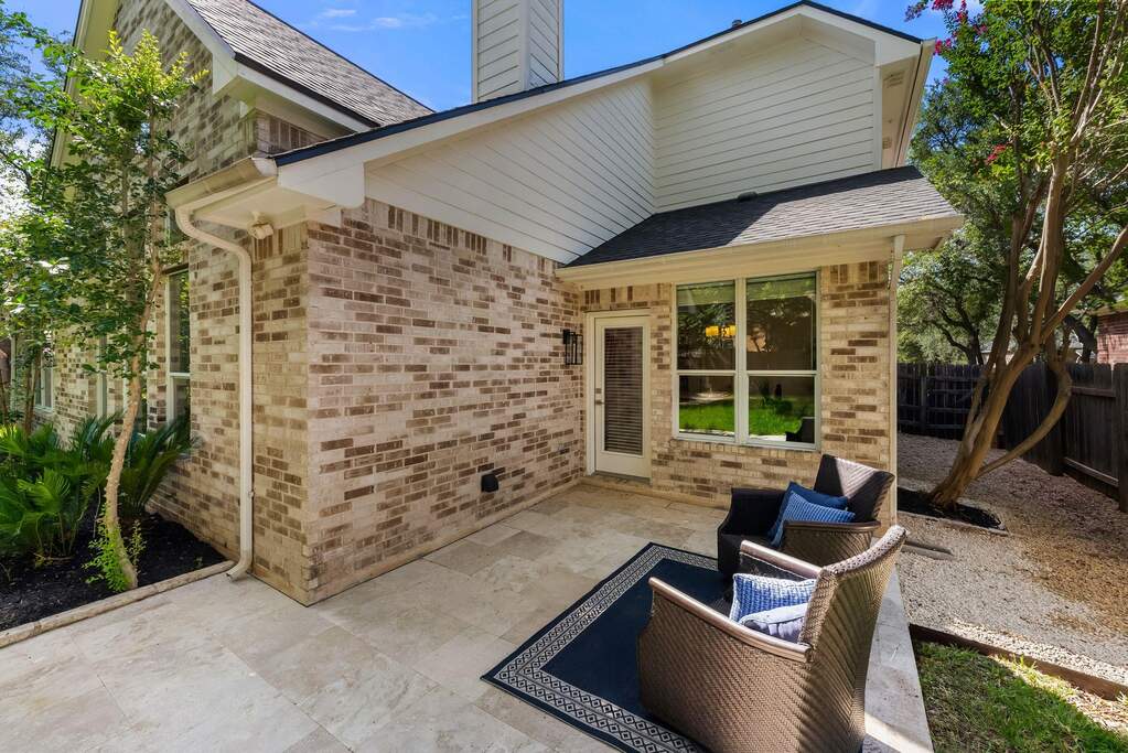 5 Bedroom Single Family Home/House's Image 29
