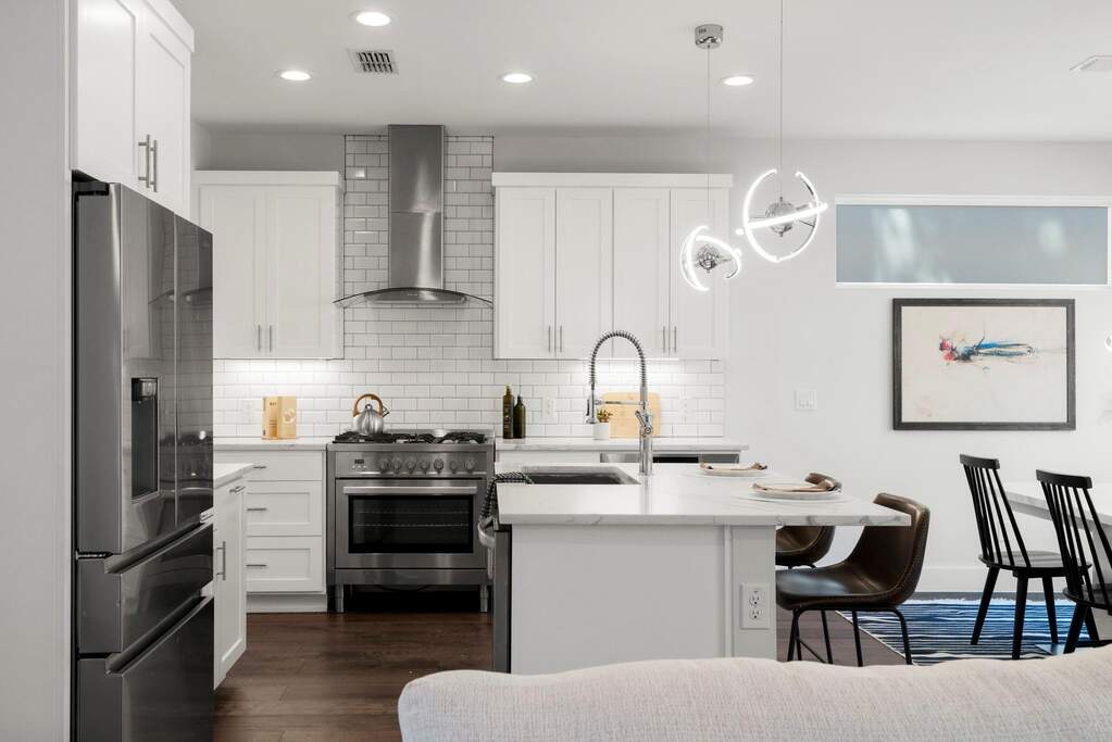 4 Bedroom Single Family Home/House's Image 12