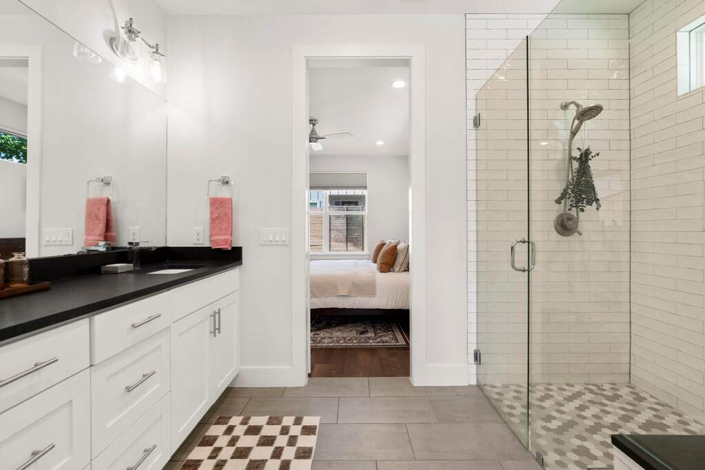 4 Bedroom Single Family Home/House's Image 17