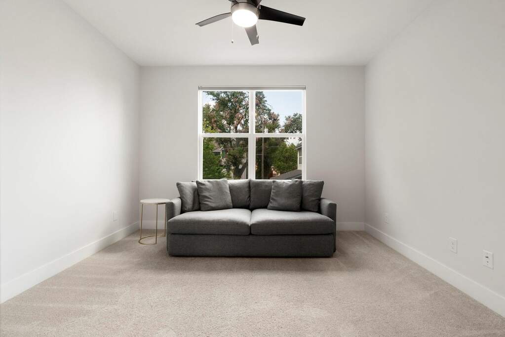 4 Bedroom Single Family Home/House's Image 27