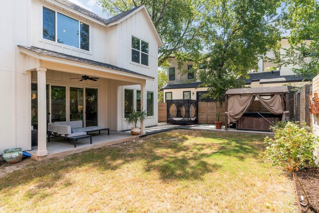 4 Bedroom Single Family Home/House's Image 30