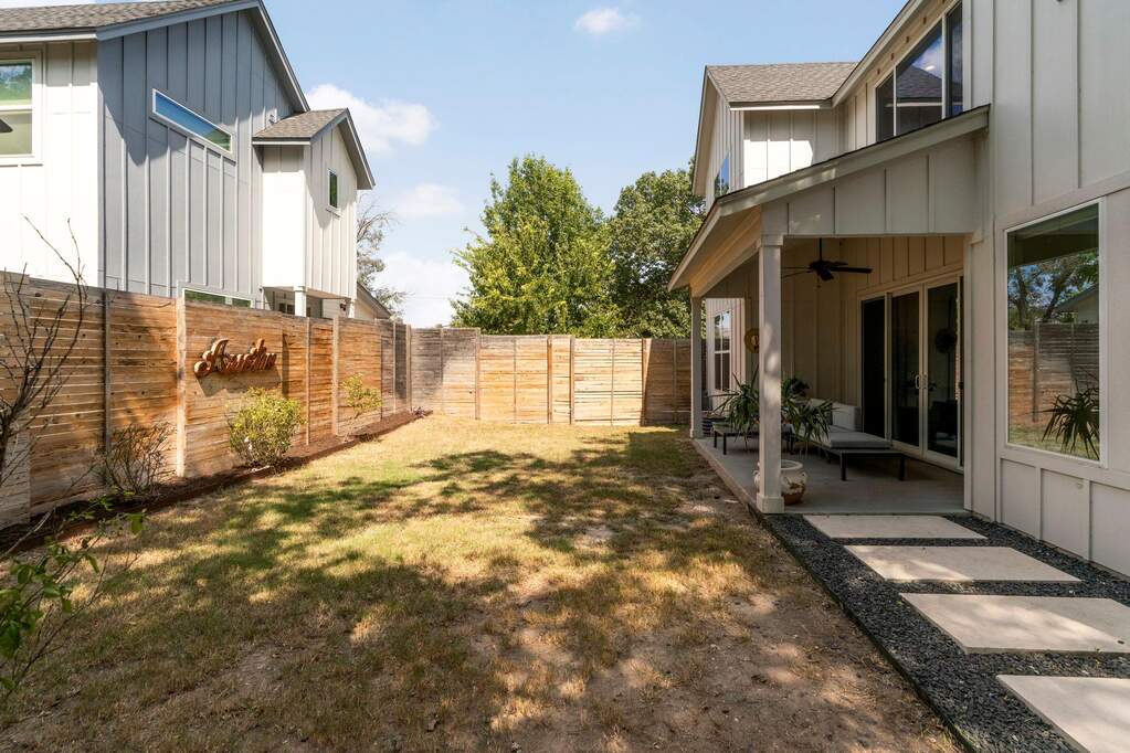 4 Bedroom Single Family Home/House's Image 35