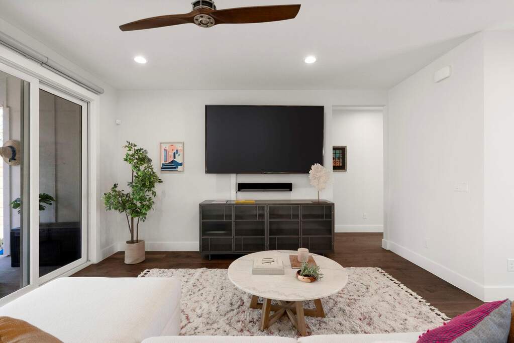 4 Bedroom Single Family Home/House's Image 6