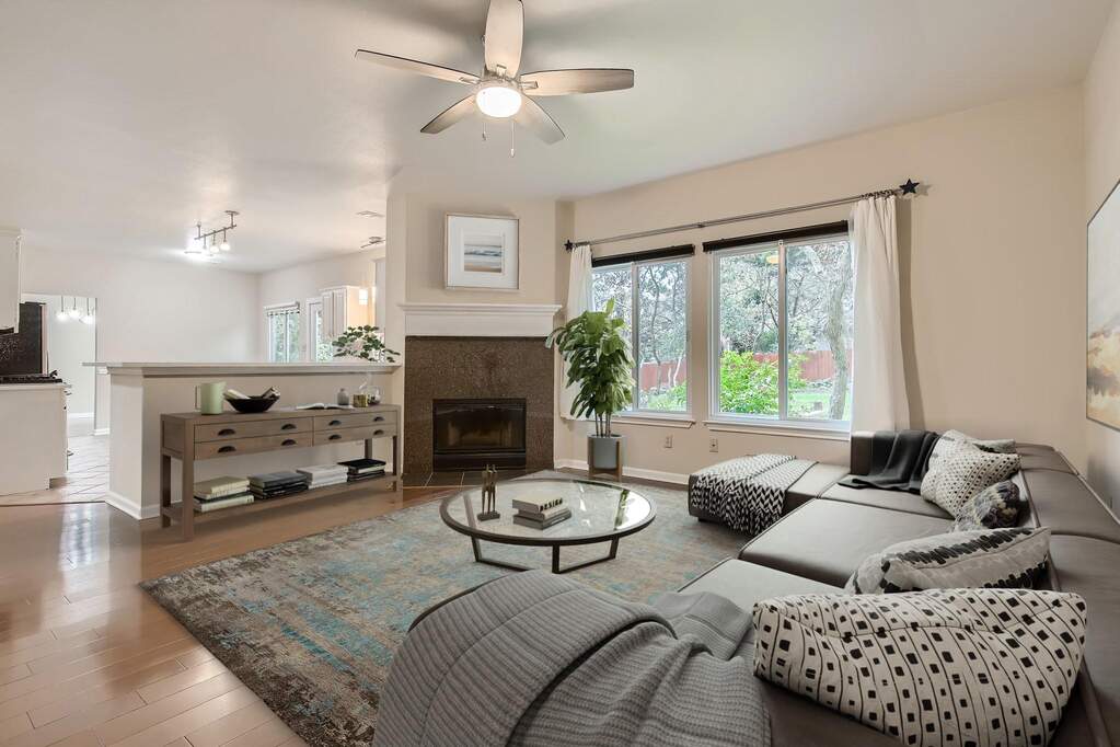 4 Bedroom Single Family Home/House's Image 7