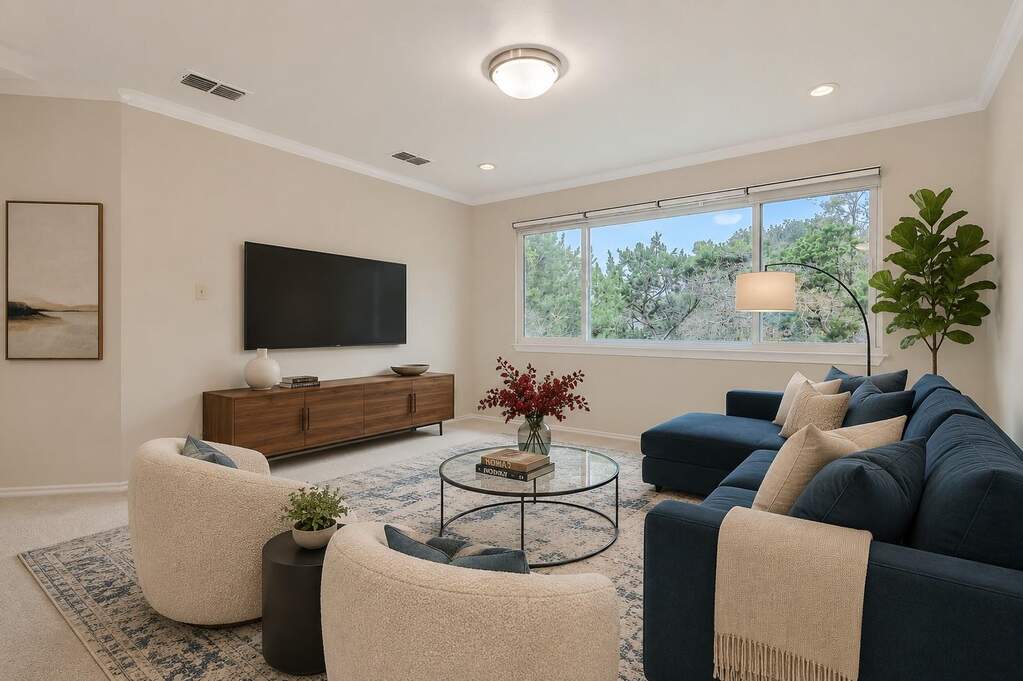 4 Bedroom Single Family Home/House's Image 15