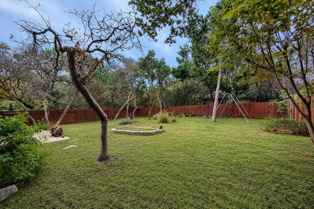 4 Bedroom Single Family Home/House's Image 17
