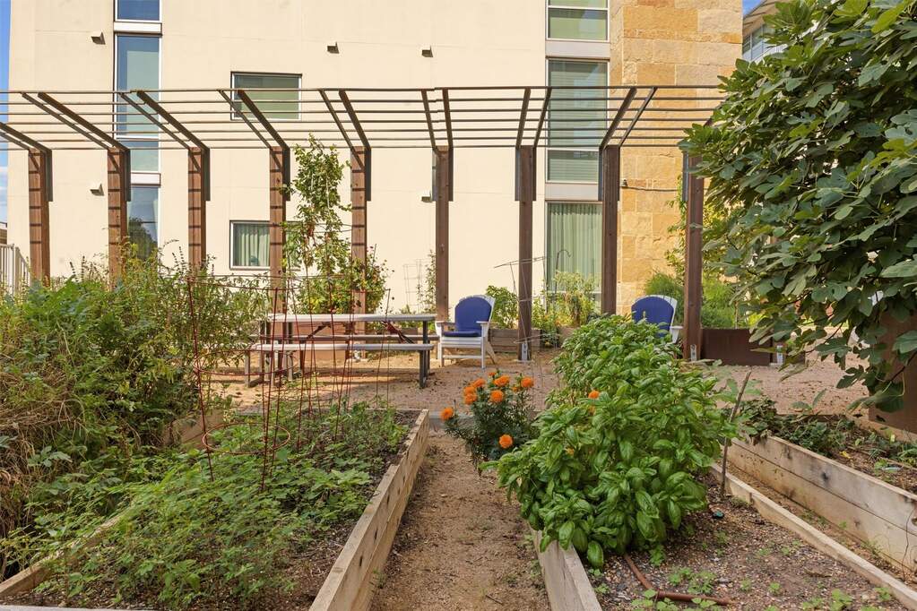 2 Bedroom Apartment/Flat's Image 28