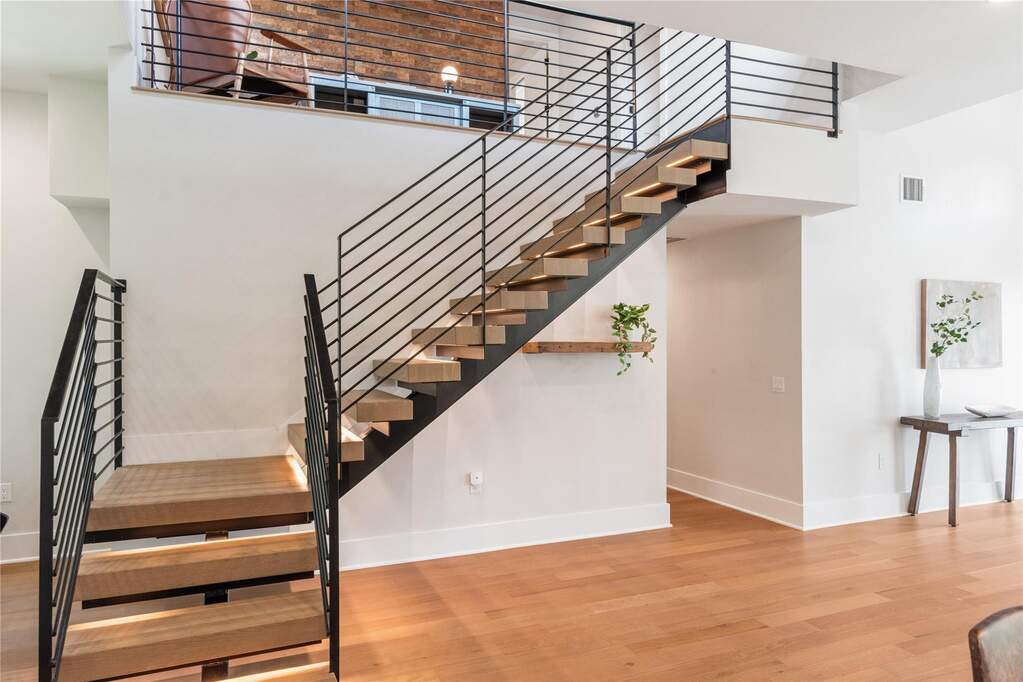 4 Bedroom Single Family Home/House's Image 12