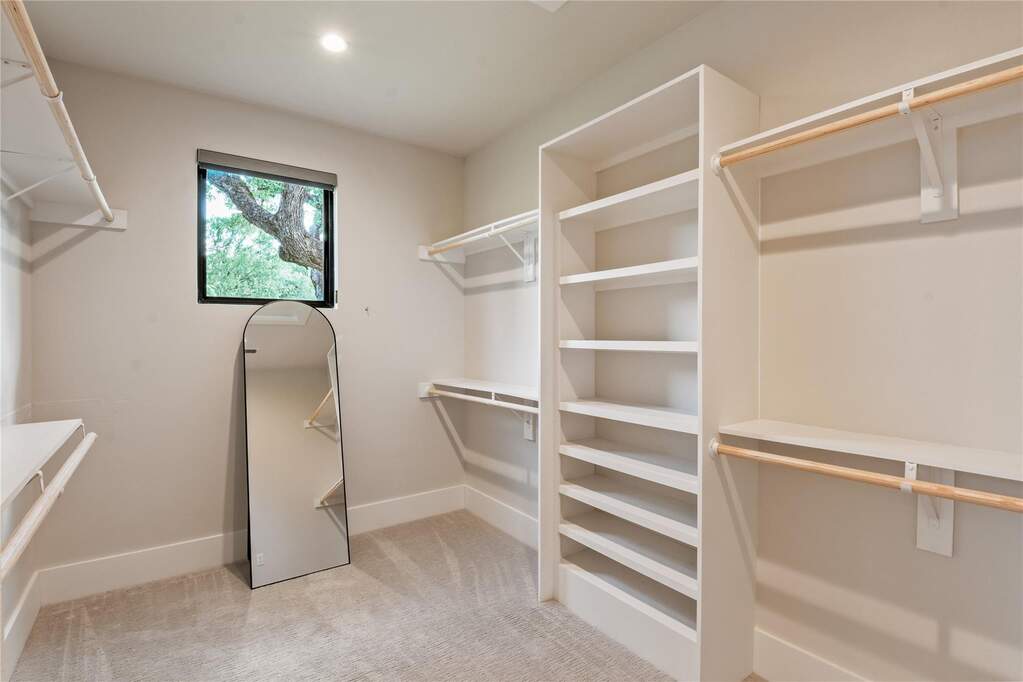 4 Bedroom Single Family Home/House's Image 21