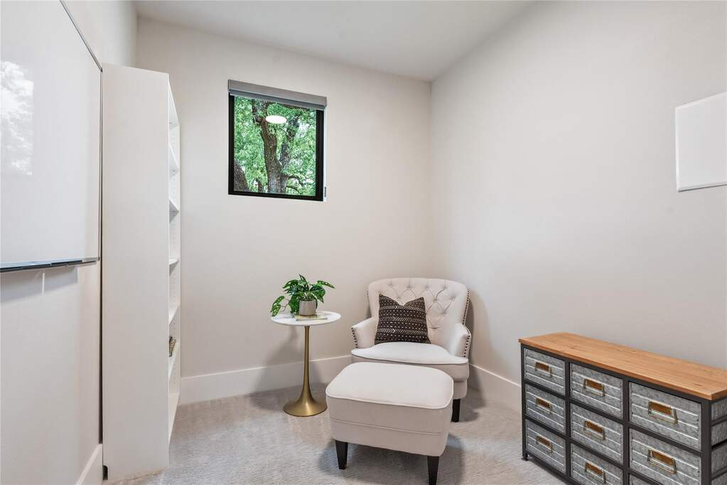 4 Bedroom Single Family Home/House's Image 22