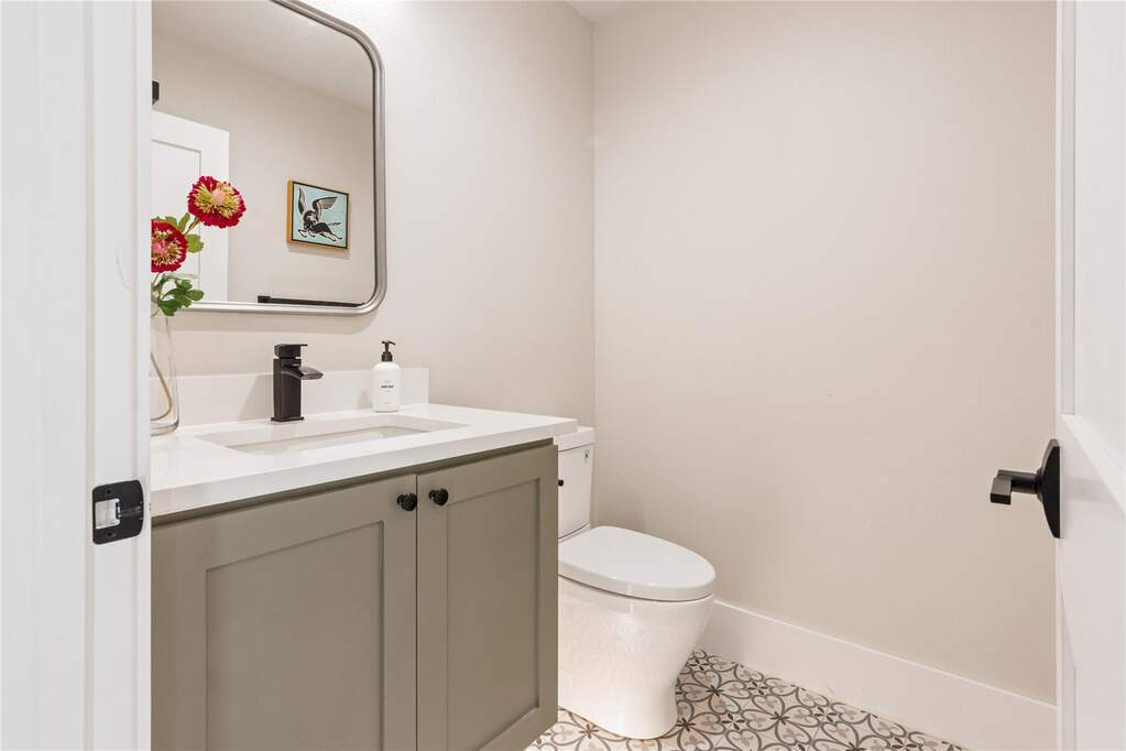 4 Bedroom Single Family Home/House's Image 32