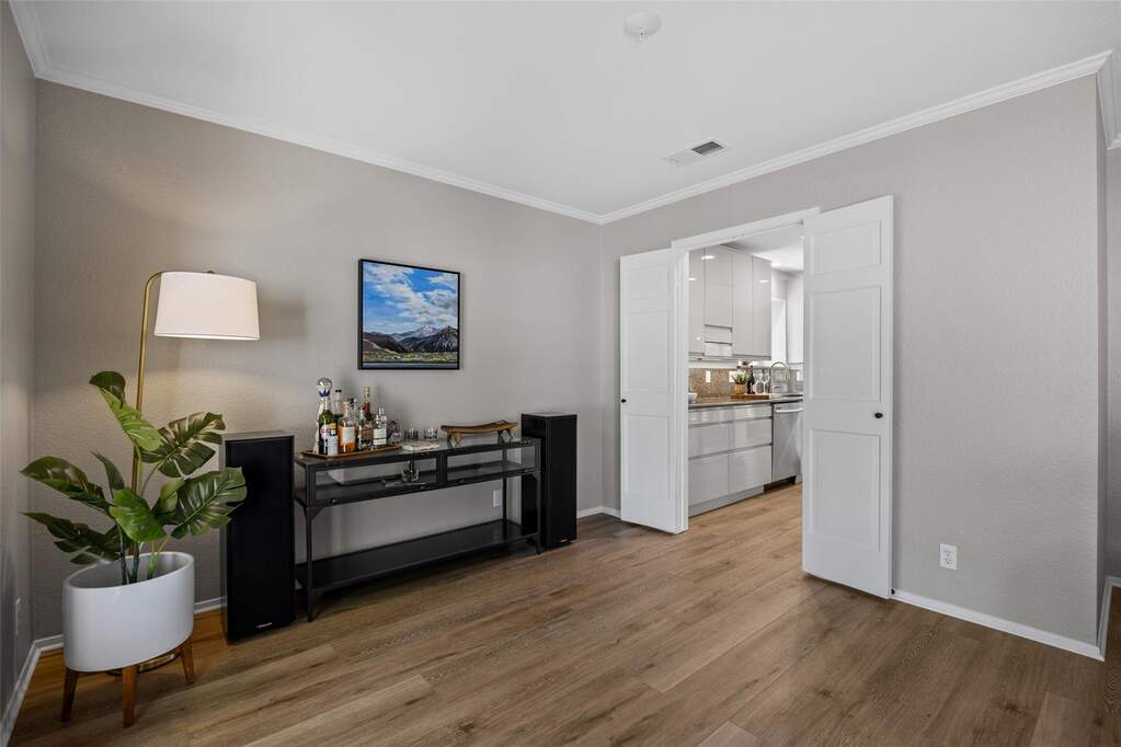 4 Bedroom Single Family Home/House's Image 12