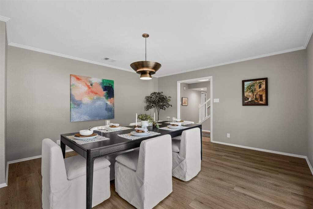 4 Bedroom Single Family Home/House's Image 13