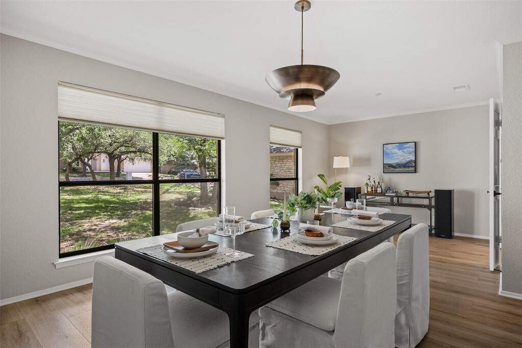 4 Bedroom Single Family Home/House's Image 14