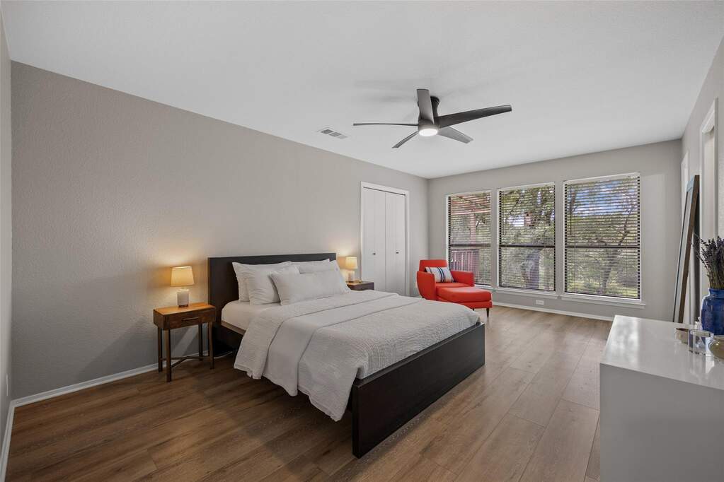 4 Bedroom Single Family Home/House's Image 15