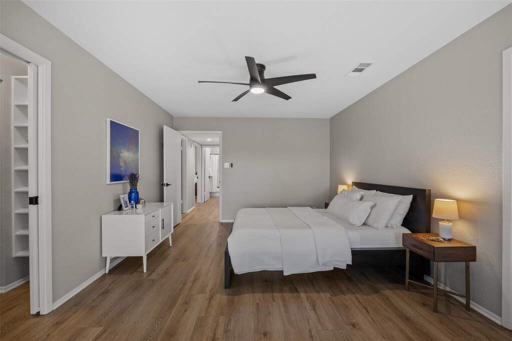 4 Bedroom Single Family Home/House's Image 18