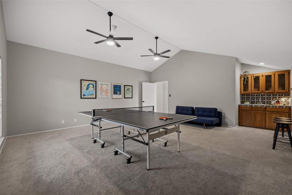 4 Bedroom Single Family Home/House's Image 28