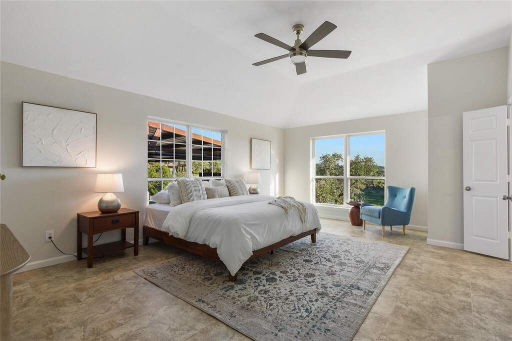 3 Bedroom Single Family Home/House's Image 8