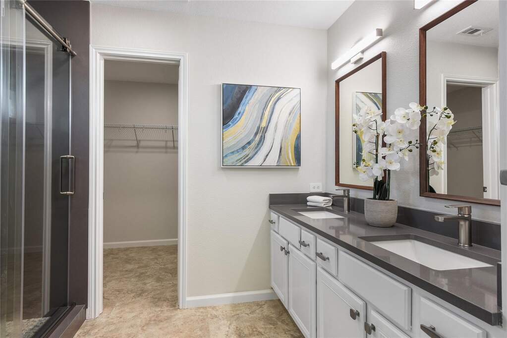 3 Bedroom Single Family Home/House's Image 13